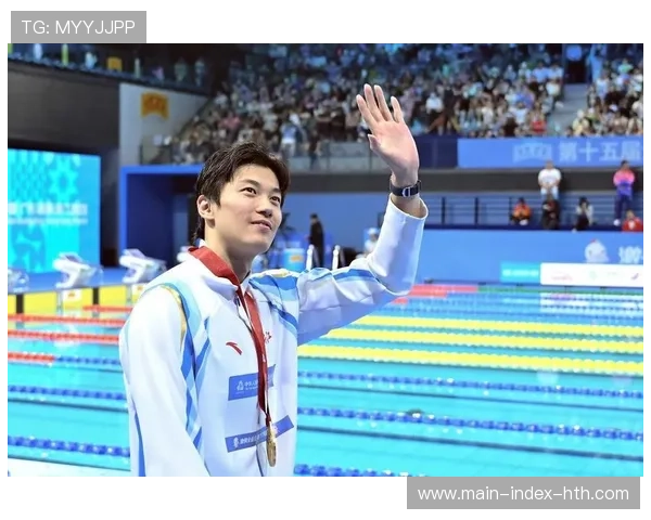 汪顺获体坛荣耀之夜奖项，感谢教练朱志根